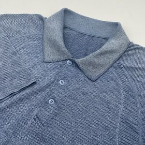 Lululemon Metal Vent Tech Polo Men's Size Medium Blue Short‎ Sleeve Performance